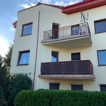 Apartament Pod Gwiazdami Lägenhet Ostrów Wielkopolski Exteriör bild