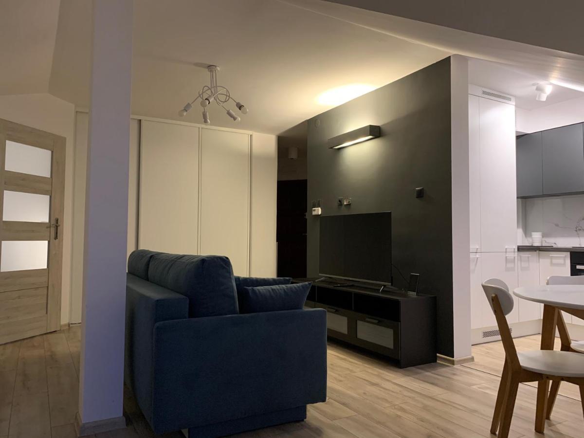 Apartament Pod Gwiazdami Lägenhet Ostrów Wielkopolski Exteriör bild