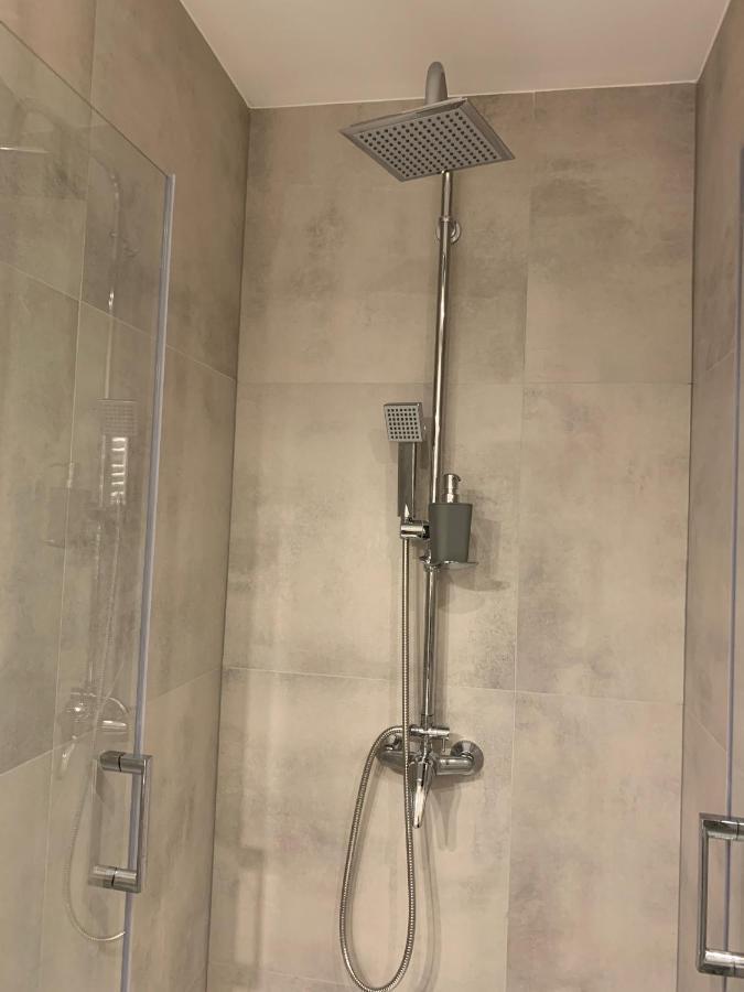 Apartament Pod Gwiazdami Lägenhet Ostrów Wielkopolski Exteriör bild
