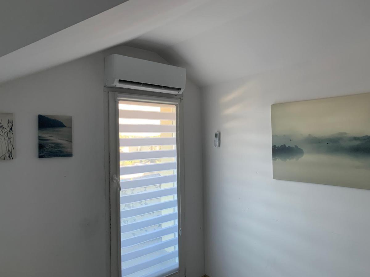 Apartament Pod Gwiazdami Lägenhet Ostrów Wielkopolski Exteriör bild